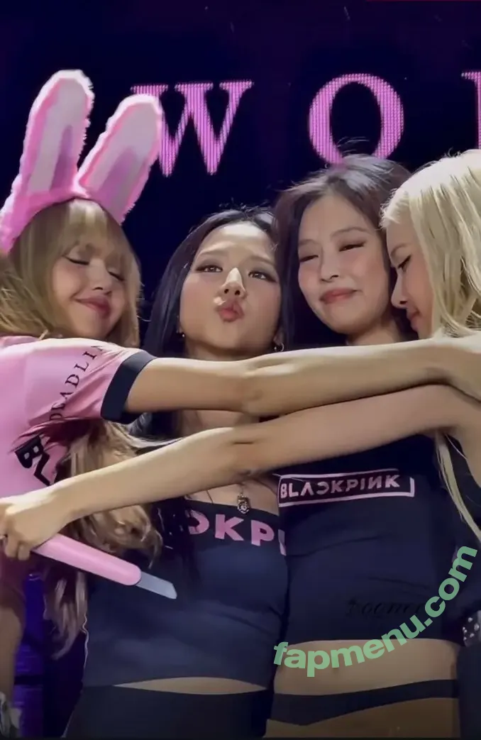 Jisoo nude photo #2125 (BLACKPINK / qenshizu / sooyaaa__)