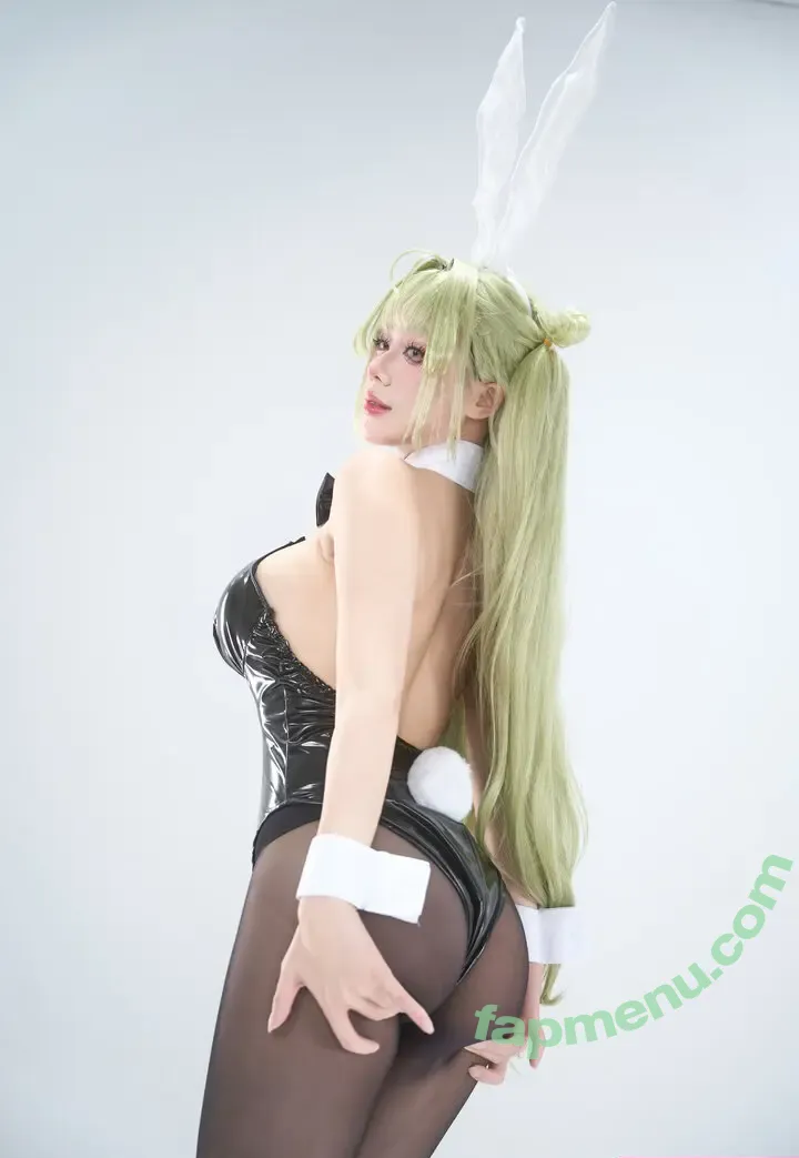 Jiu Yan nude photo #1119 (Ah Jiu / ajiuconbugugu / nine words 九言 / xinyi.weng)