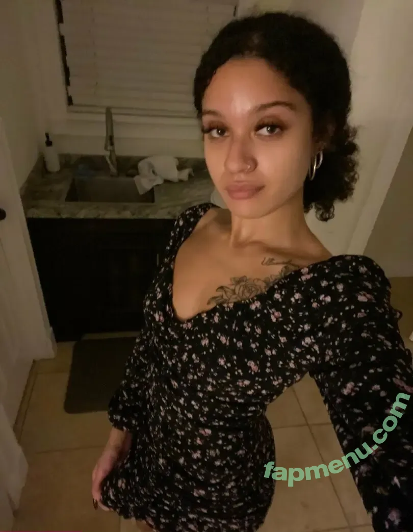 jizzyjasi nude photo #0001 (jizzy__jas)
