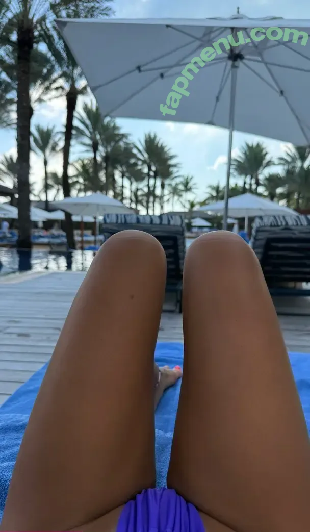 Jjjjennaa nude photo #0123 (Jjjjennaa)