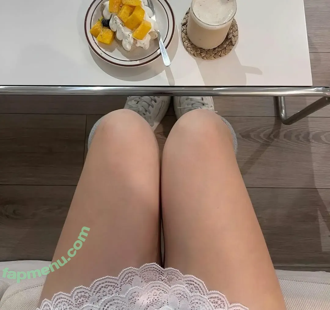 jjryhs nude photo #0014 (jade nguyen)