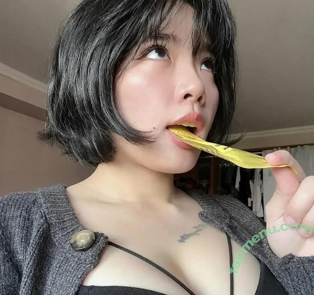 jjryhs nude photo #0037 (jade nguyen)