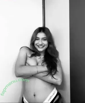 Jjuvzzz / Juveeriaa / Juveria nude photo #0013