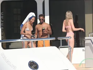 Joan Smalls / joansmalls / therealjoansmalls nude photo #0229