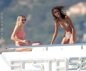 Joan Smalls / joansmalls / therealjoansmalls nude photo #0258