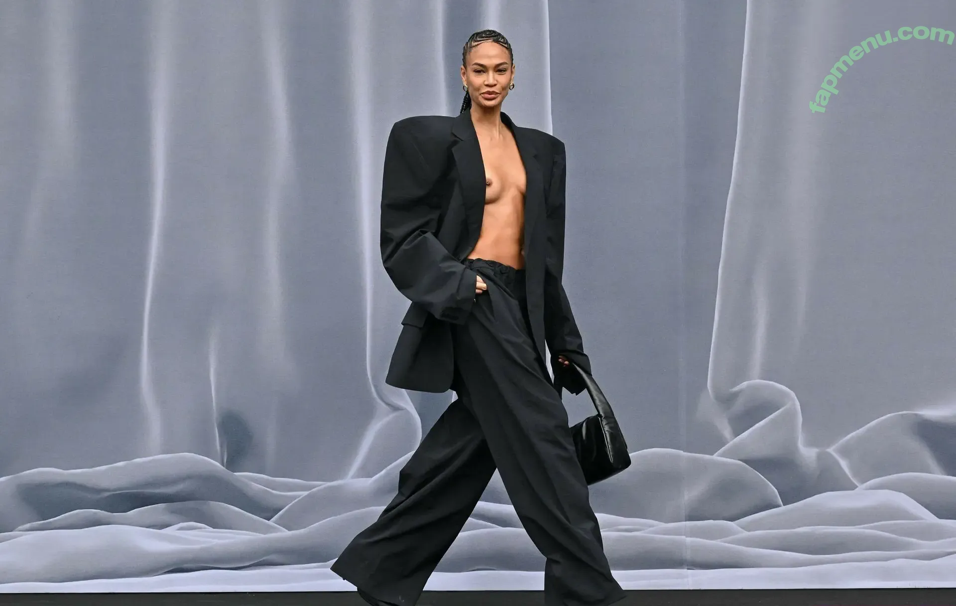 Joan Smalls nude photo #0006 (joansmalls)