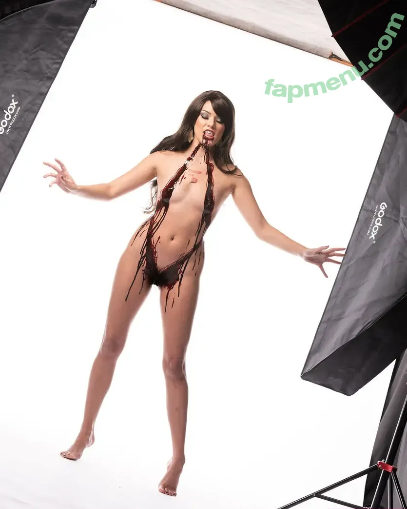 Joanie Brosas nude photo #1522 (JoanieBrosas)