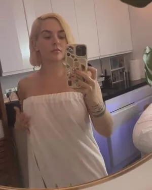 Joanna Jojo Levesque / iamjojo nude photo #0092