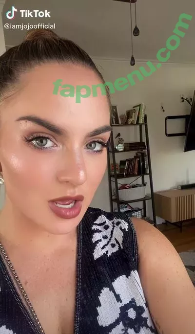 Joanna Jojo Levesque nude photo #0015 (iamjojo)