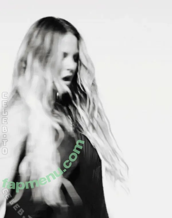 Joanna Levesque nude photo #0159 (iamjojo / iamjojoofficial)