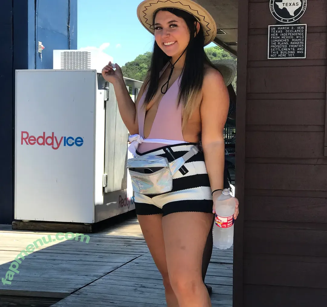 Joanna O'Keefe nude photo #0005 (Jo / hahawhateverjoe / livinforthecheck)