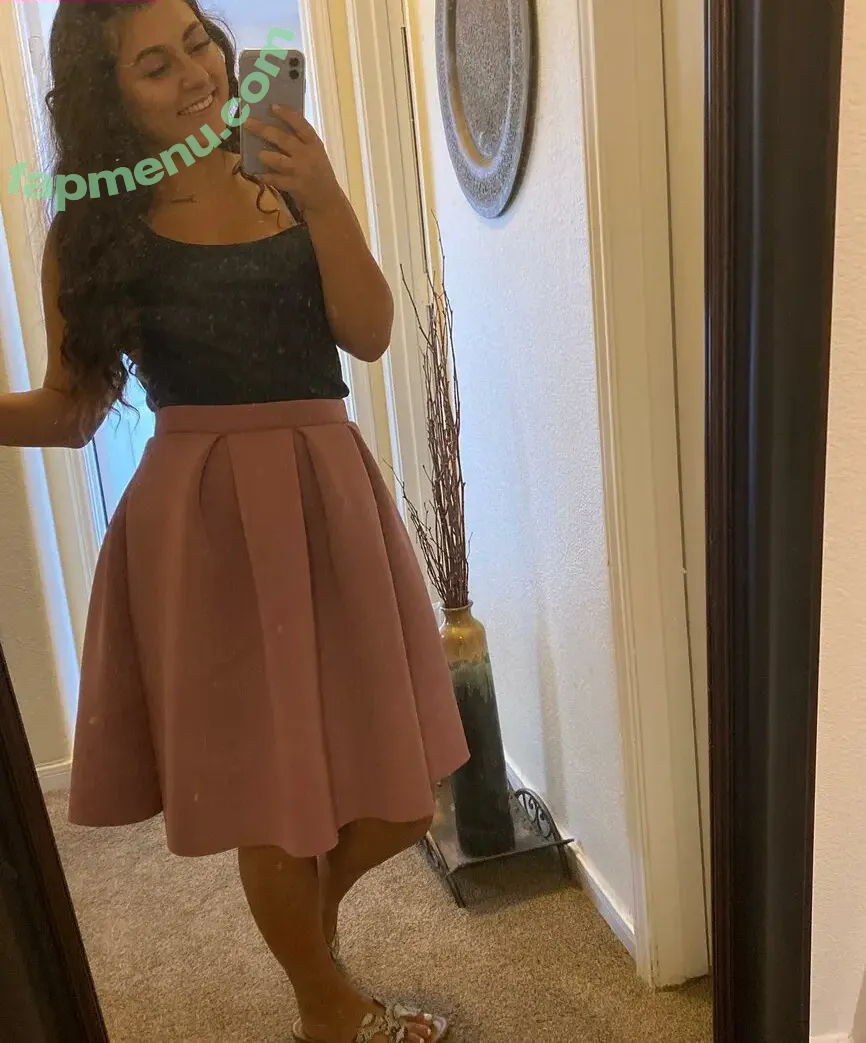 Joanna O'Keefe nude photo #0018 (Jo / hahawhateverjoe / livinforthecheck)