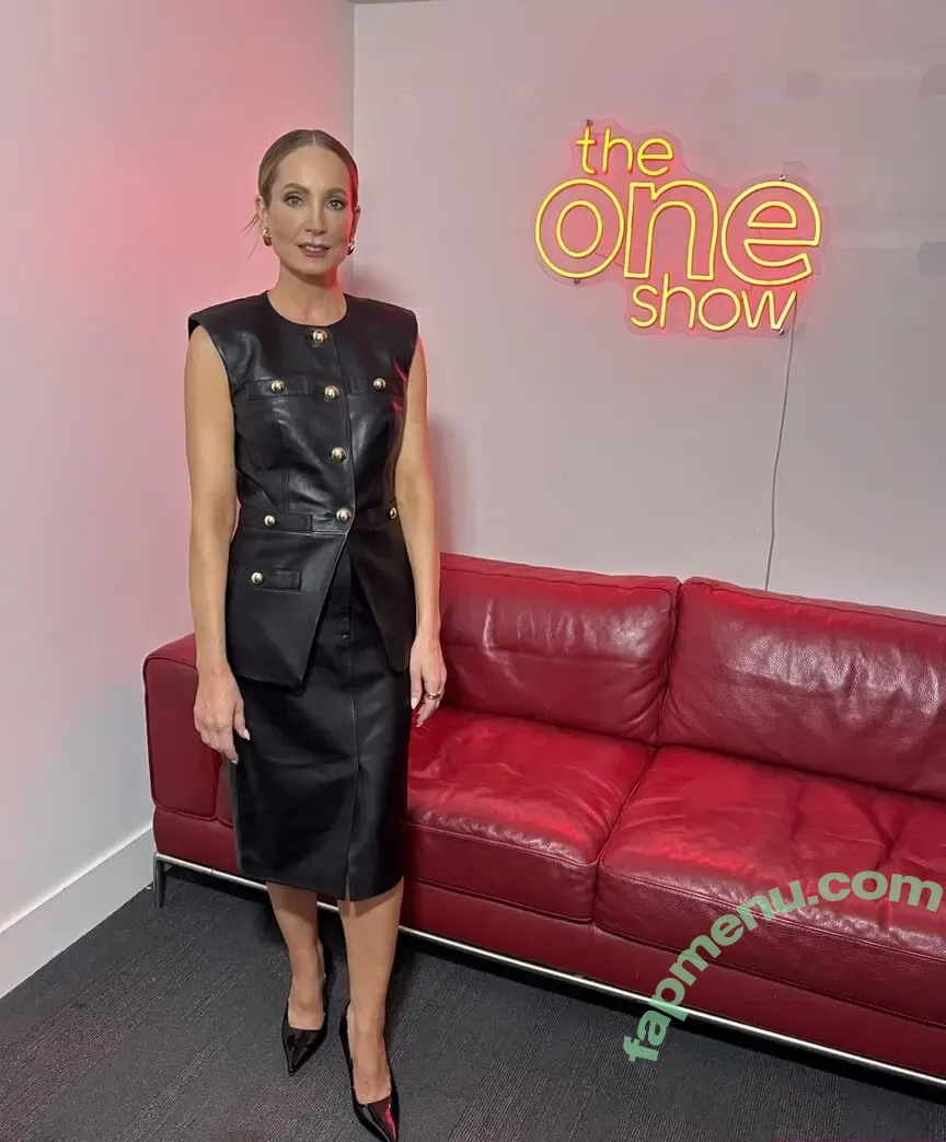 Joanne Froggatt nude photo #0106 (jofroggatt)