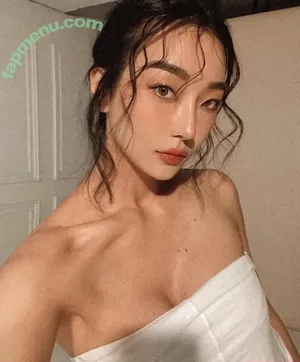  nude photo #0001
