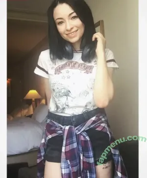 Jodelle Ferland / jodellemicah nude photo #0027