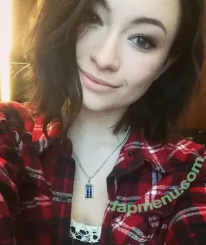 Jodelle Ferland / jodellemicah nude photo #0042