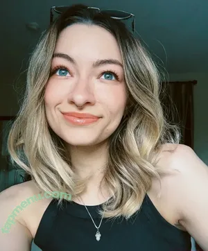 Jodelle Ferland / jodellemicah nude photo #0068