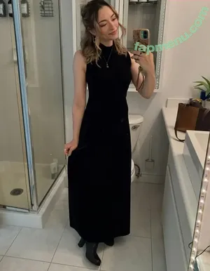 Jodelle Ferland / jodellemicah nude photo #0075