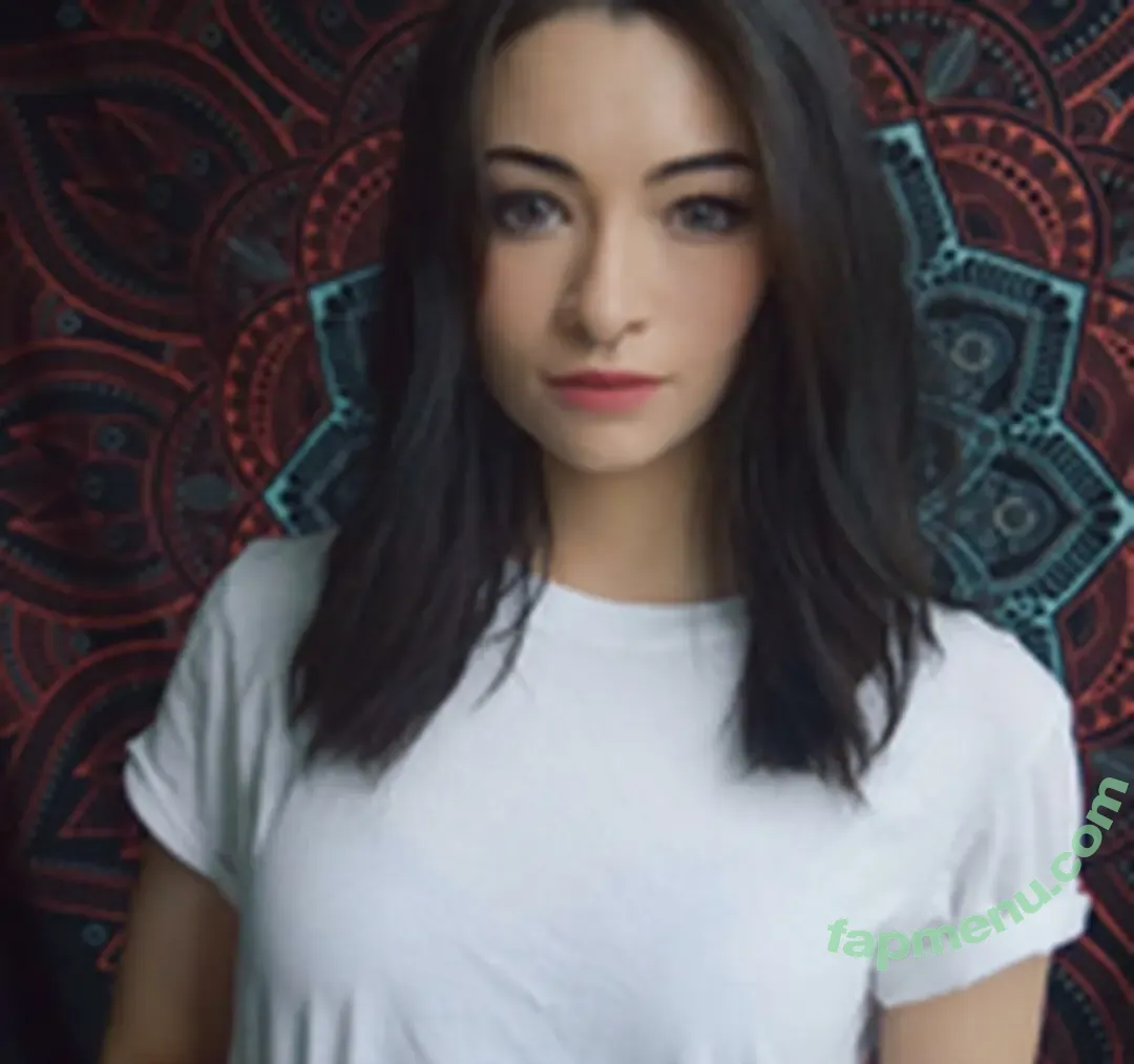 Jodelle Ferland nude photo #0050 (jodellemicah)