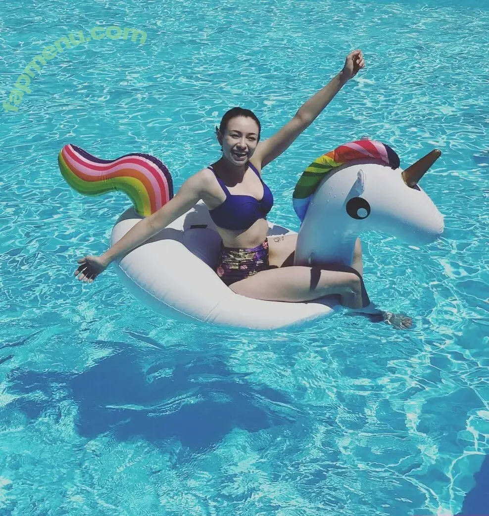 Jodelle Ferland nude photo #0059 (jodellemicah)