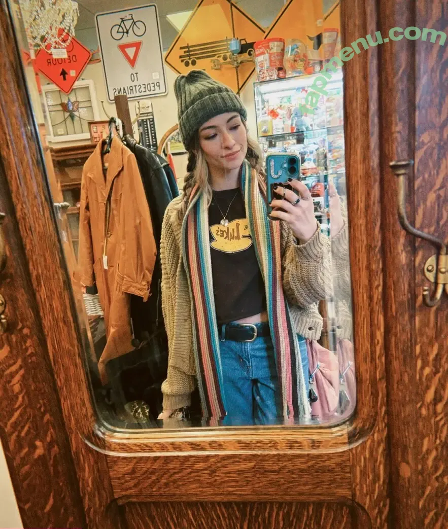 Jodelle Ferland nude photo #0072 (jodellemicah)