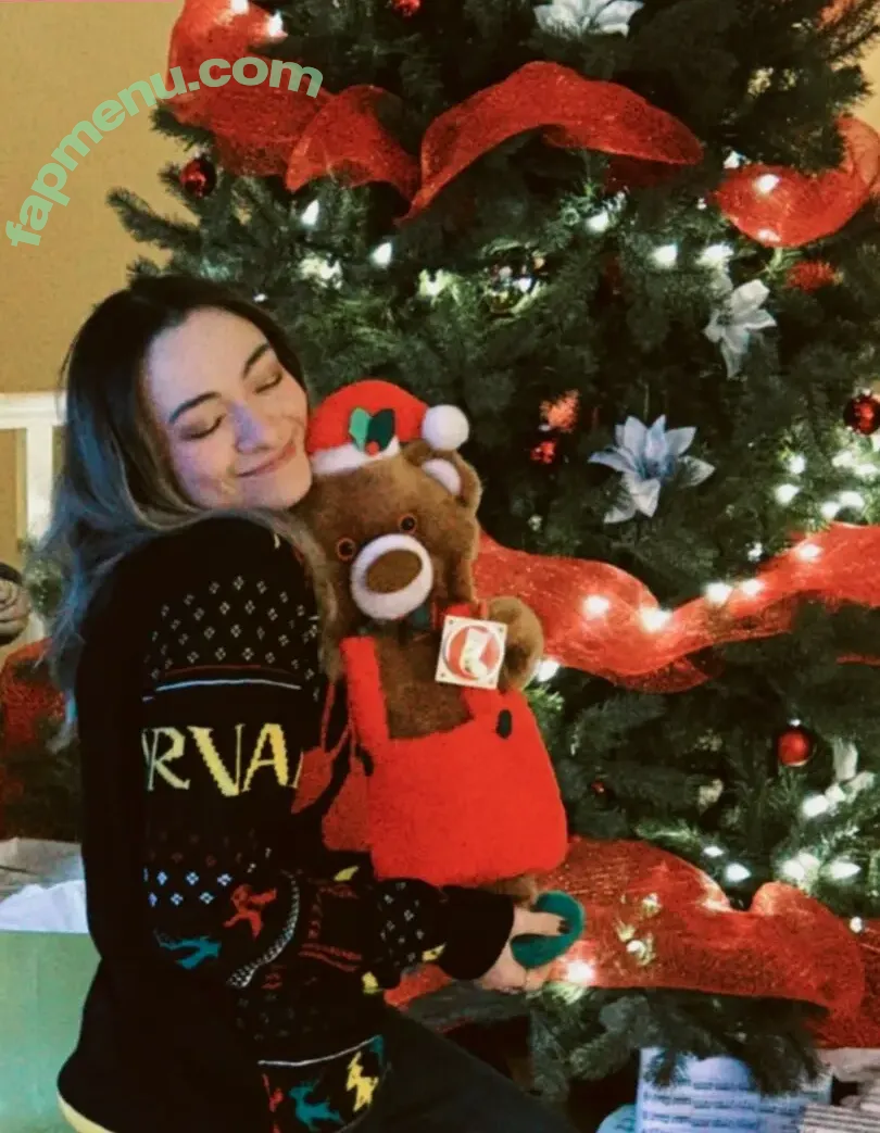 Jodelle Ferland nude photo #0077 (jodellemicah)