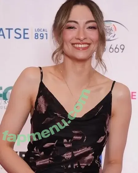 Jodelle Ferland nude photo #0078 (jodellemicah)