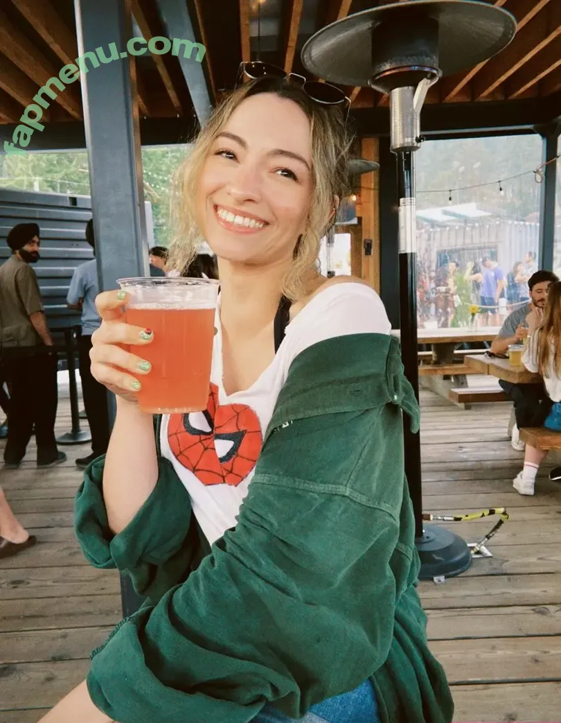 Jodelle Ferland nude photo #0079 (jodellemicah)