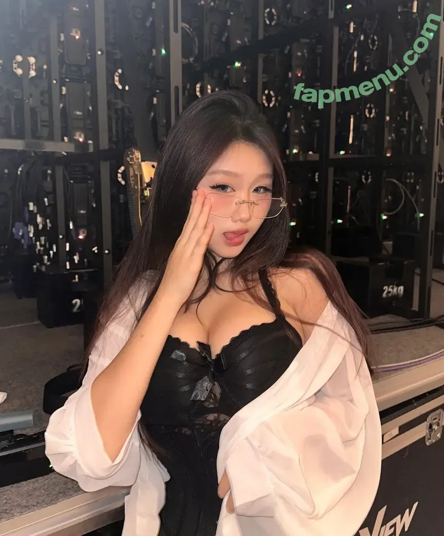 Jodie Cheng nude photo #0026 (jodie.cheng)