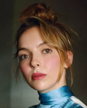 Jodie Comer / jodiemcomer nude photo #0008