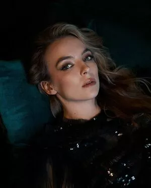 Jodie Comer / jodiemcomer nude photo #0014