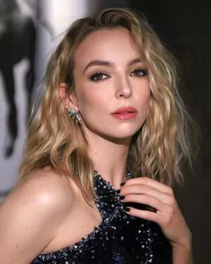 Jodie Comer / jodiemcomer nude photo #0035