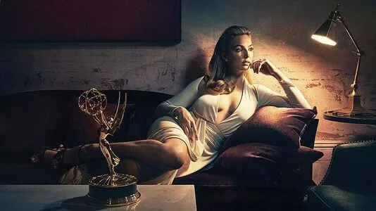 Jodie Comer / jodiemcomer nude photo #0123