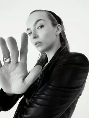 Jodie Comer / jodiemcomer nude photo #0141