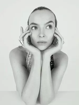 Jodie Comer / jodiemcomer nude photo #0142