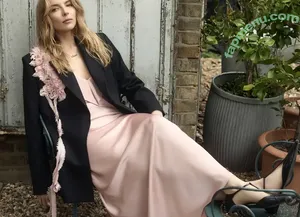Jodie Comer / jodiemcomer nude photo #0403