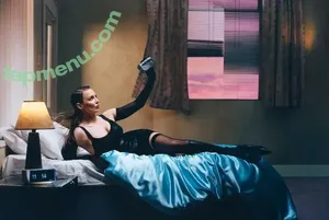 Jodie Comer / jodiemcomer nude photo #0435