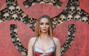 Jodie Comer / jodiemcomer nude photo #0470