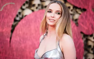 Jodie Comer / jodiemcomer nude photo #0480