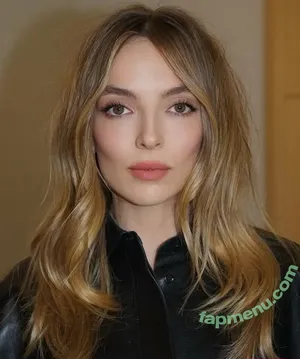 Jodie Comer / jodiemcomer nude photo #0523