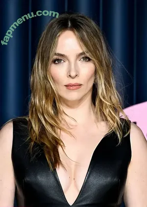 Jodie Comer / jodiemcomer nude photo #0534