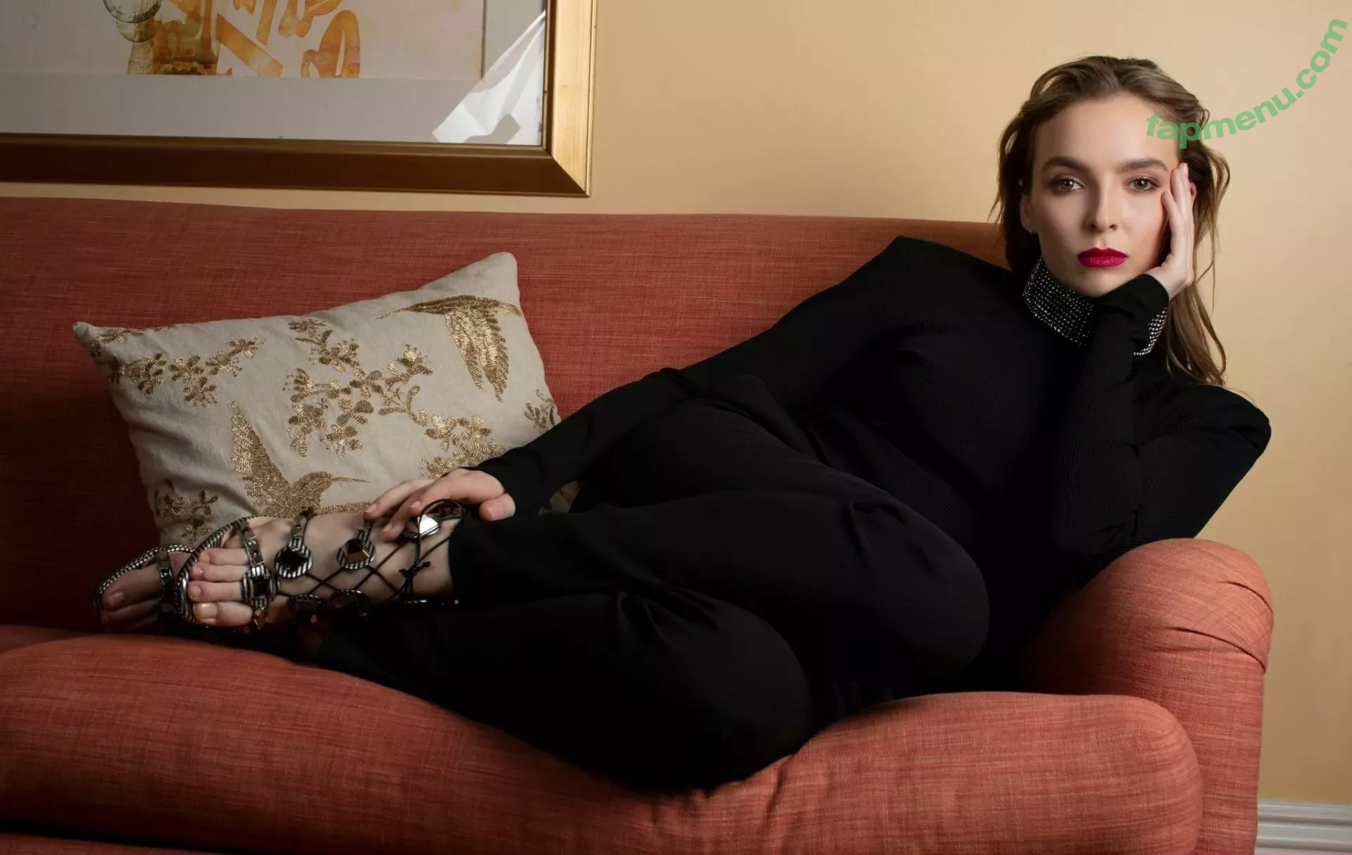 Jodie Comer nude photo #0039 (jodiemcomer)