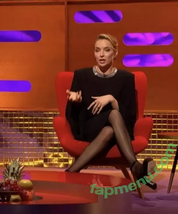 Jodie Comer nude photo #0076 (jodiemcomer)