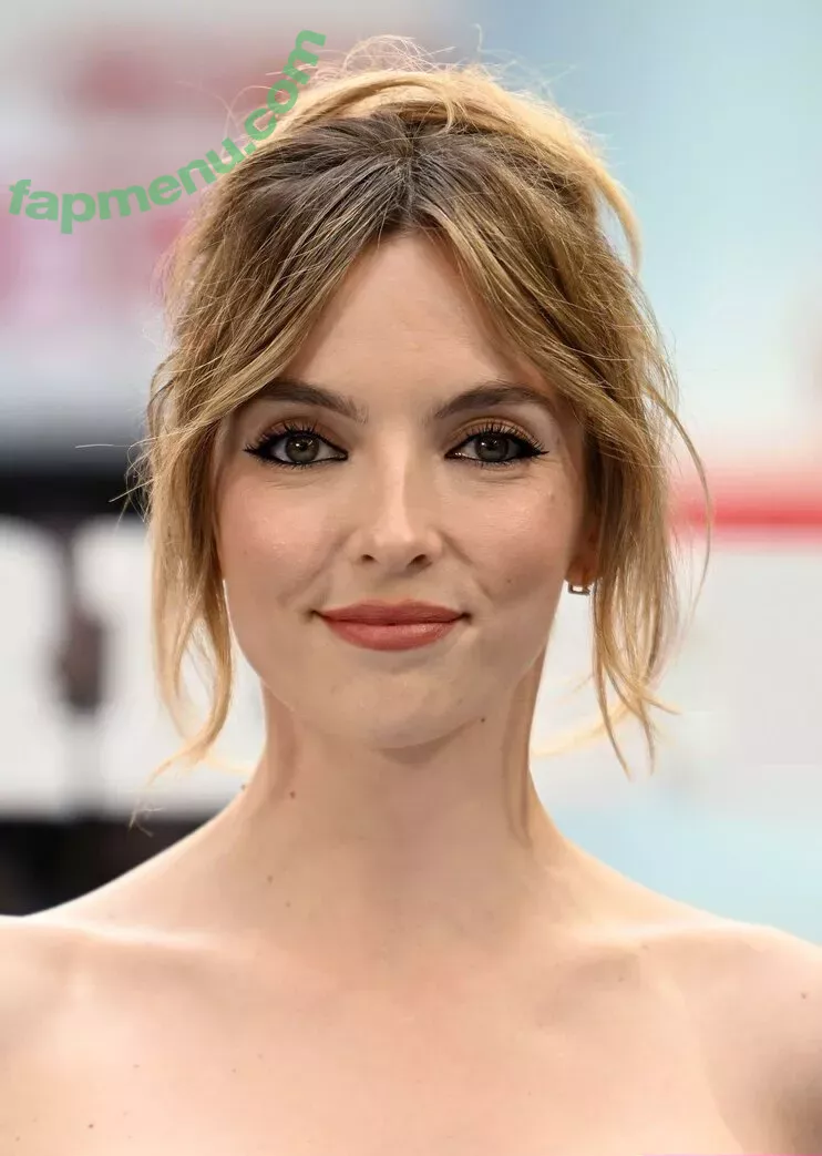 Jodie Comer nude photo #0245 (jodiemcomer)