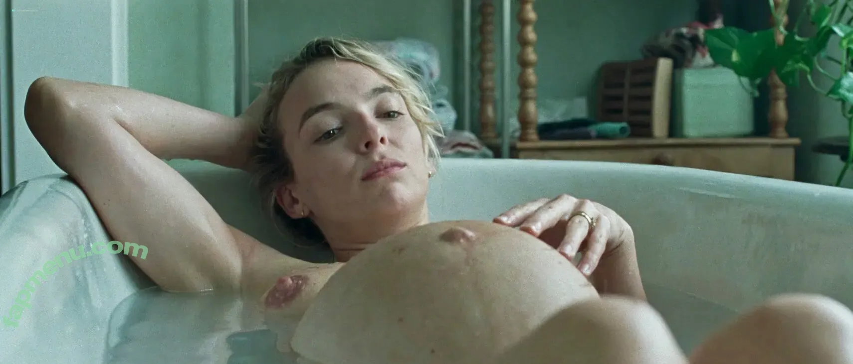 Jodie Comer nude photo #0373 (jodiemcomer)