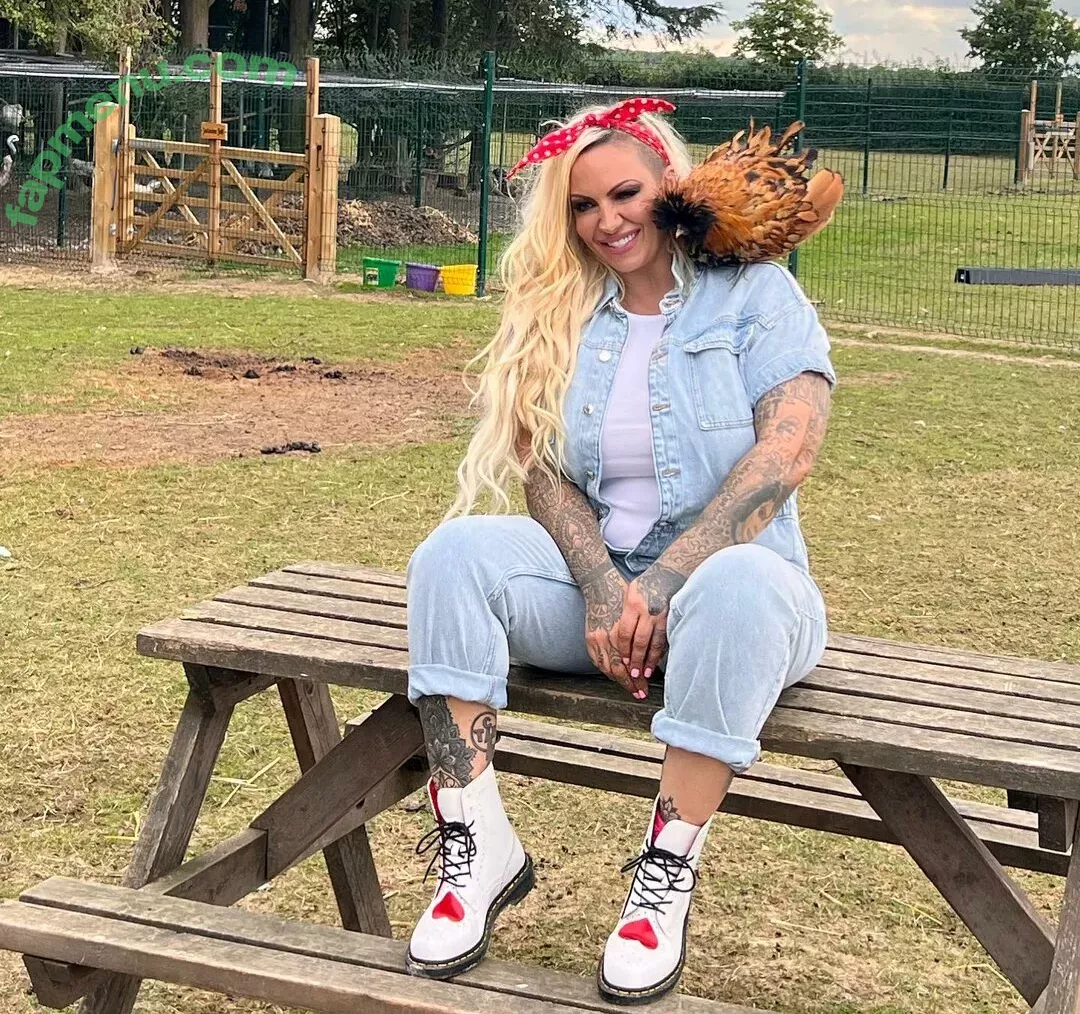 Jodie Marsh nude photo #0412 (jodiemarsh / jodiemarshtv)