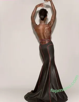 Jodie Turner-Smith / jodiesmith nude photo #0162