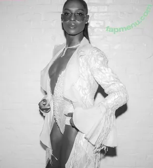 Jodie Turner-Smith / jodiesmith nude photo #0193