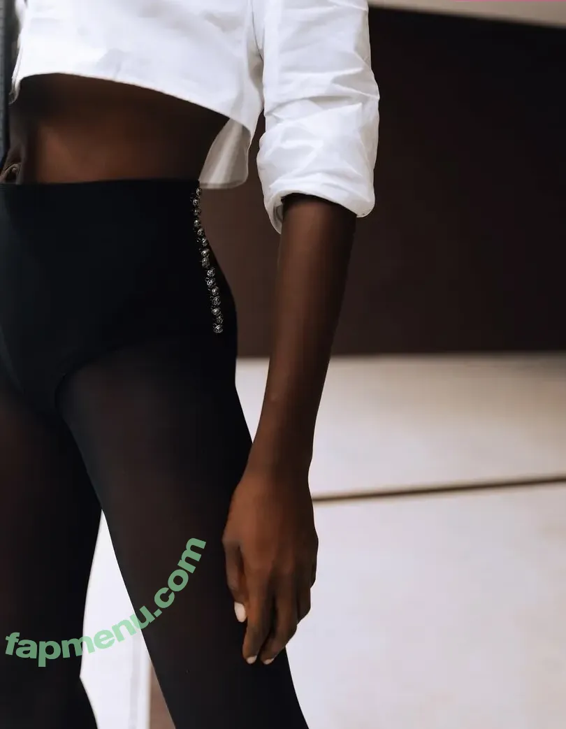 Jodie Turner-Smith nude photo #0120 (jodiesmith)