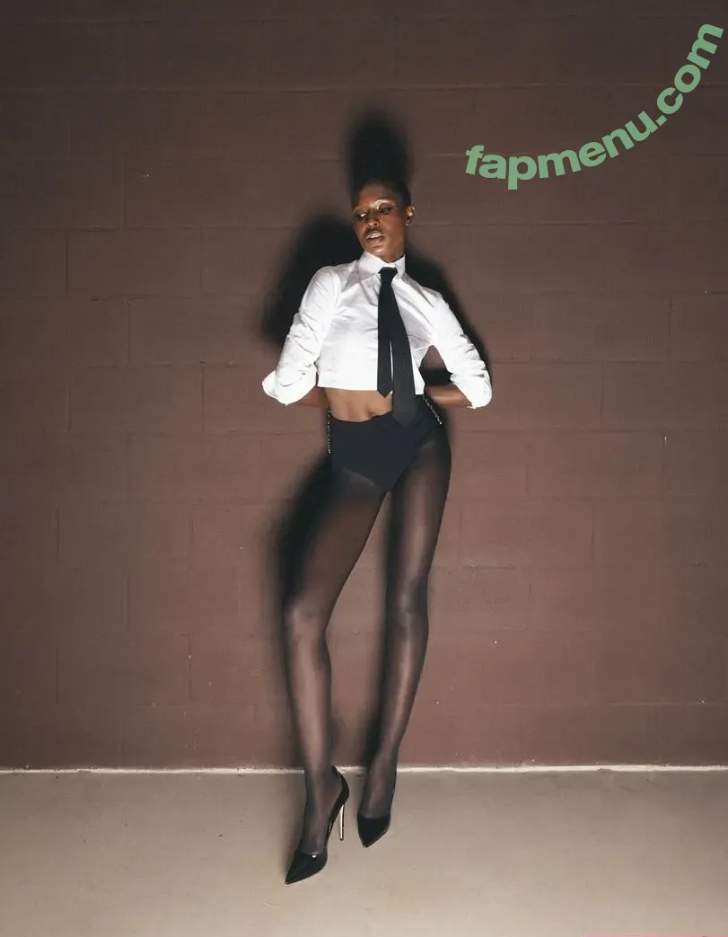 Jodie Turner-Smith nude photo #0126 (jodiesmith)